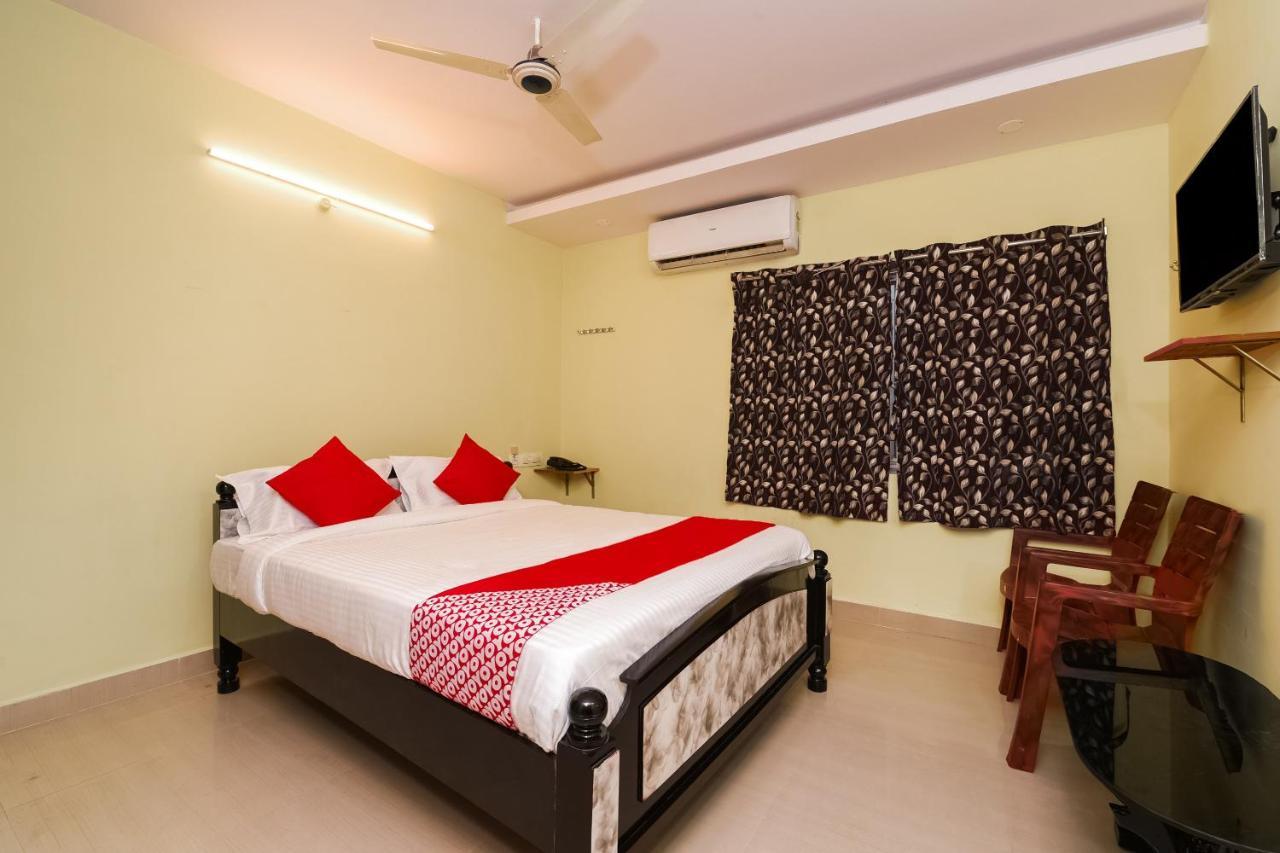 Oyo 26234 Annapurna Nilayam Hotel Vijayawada Exterior photo